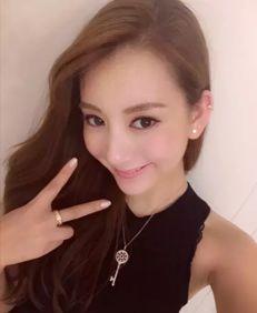 娱乐吃瓜姐网红是谁,揭秘“娱乐吃瓜姐”网红身份之谜 第2张 娱乐吃瓜姐网红是谁,揭秘“娱乐吃瓜姐”网红身份之谜 第2张